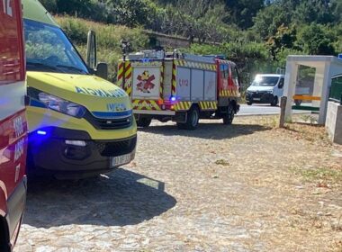 Motociclista ferido após colisão em valença