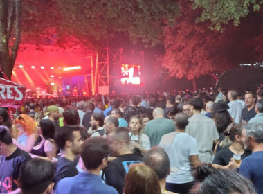 Rock no rio febras, uma "festa local" em guimarães que recebe 20 mil festivaleiros este fim de semana