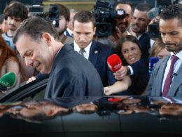 Montenegro alerta que portugal também "está em guerra"