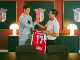 Sc braga assegura médio do psg por empréstimo