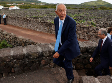 Acionar mecanismo europeu de proteção civil para ponte da barca é desproporcional, diz marcelo