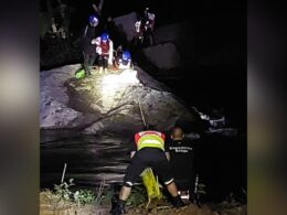 Jovem casal fica preso em "ilhota" após rápida subida da água em praia fluvial de braga