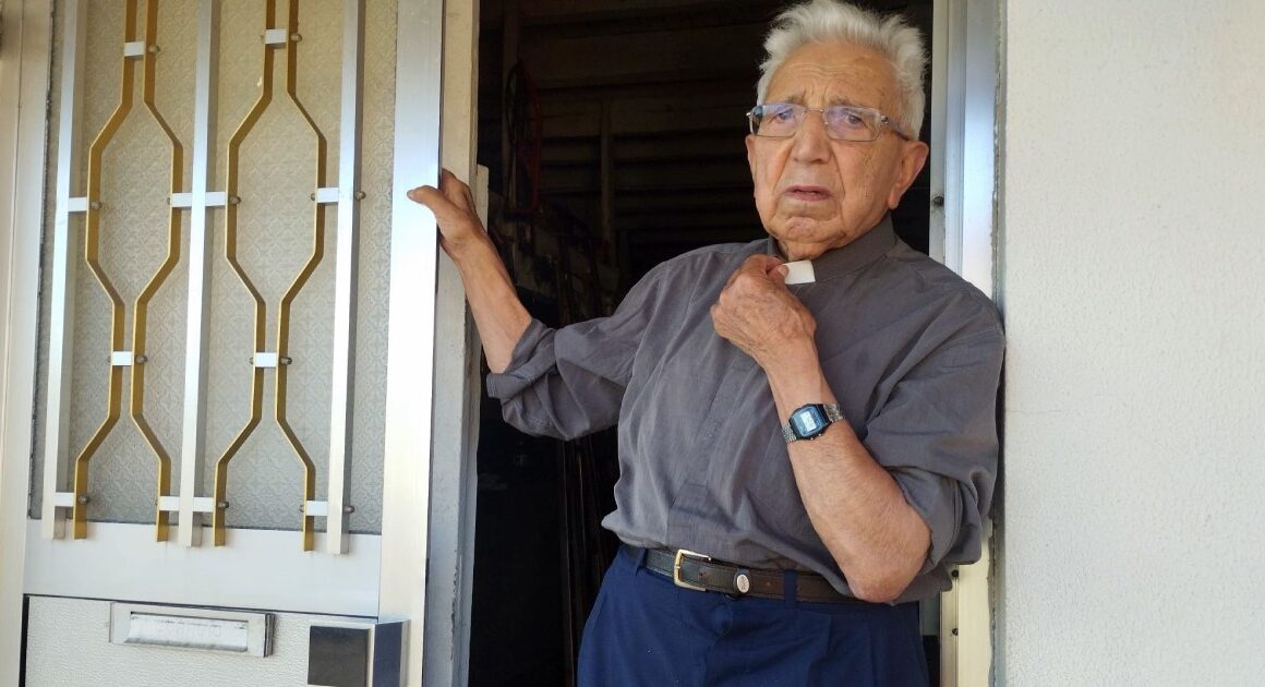 Padre mais velho do mundo é de braga e ainda há pouco foi assaltado