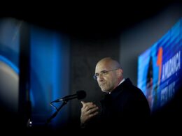 Passos coelho e sérgio sousa pinto coordenam estudo sobre reforma do sistema político