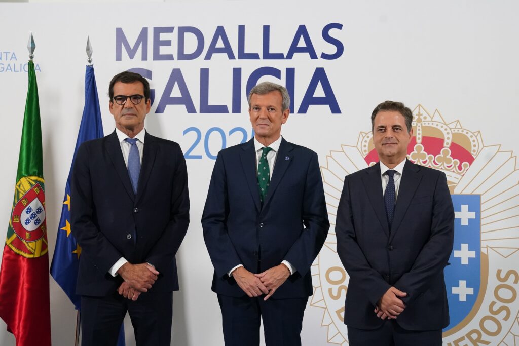 Ricardo rio distinguido com medalha de ouro da galiza