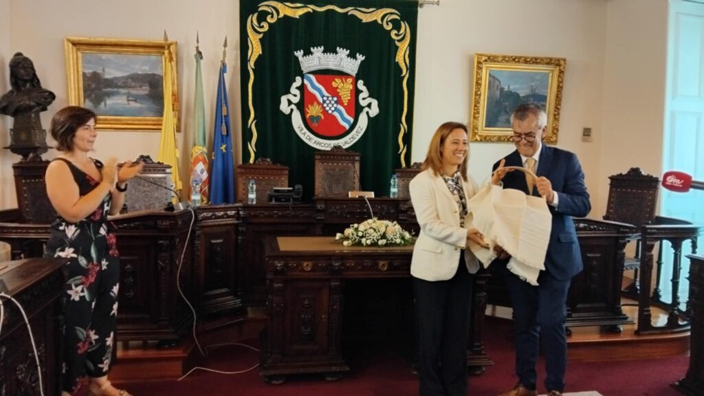 Está a nascer mais habitação social em arcos de valdevez. Secretária de estado aplaude "dinamismo"