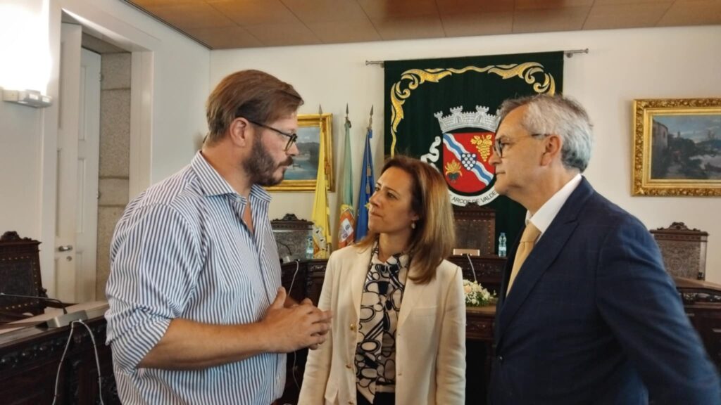 Está a nascer mais habitação social em arcos de valdevez. Secretária de estado aplaude "dinamismo"