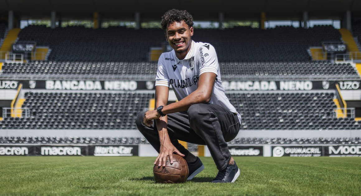 Thiago balieiro reforça defesa do vitória