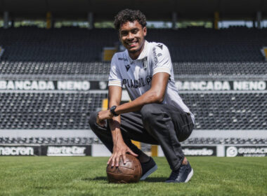 Thiago balieiro reforça defesa do vitória