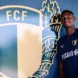 Goleador de 19 anos reforça famalicão