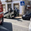 Três feridos após capotamento em barcelos
