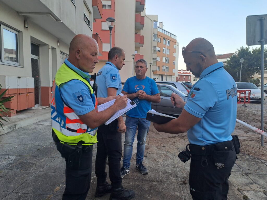 Conduta de água 'estoura' e causa o pânico em viana 10 Conduta de água 'estoura' e causa o pânico em viana