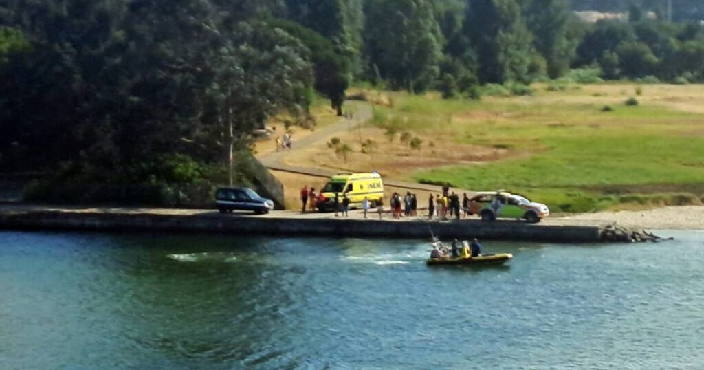 Jovens resgatados com vida após serem arrastados no rio lima em viana 6 Jovens resgatados com vida após serem arrastados no rio lima em viana