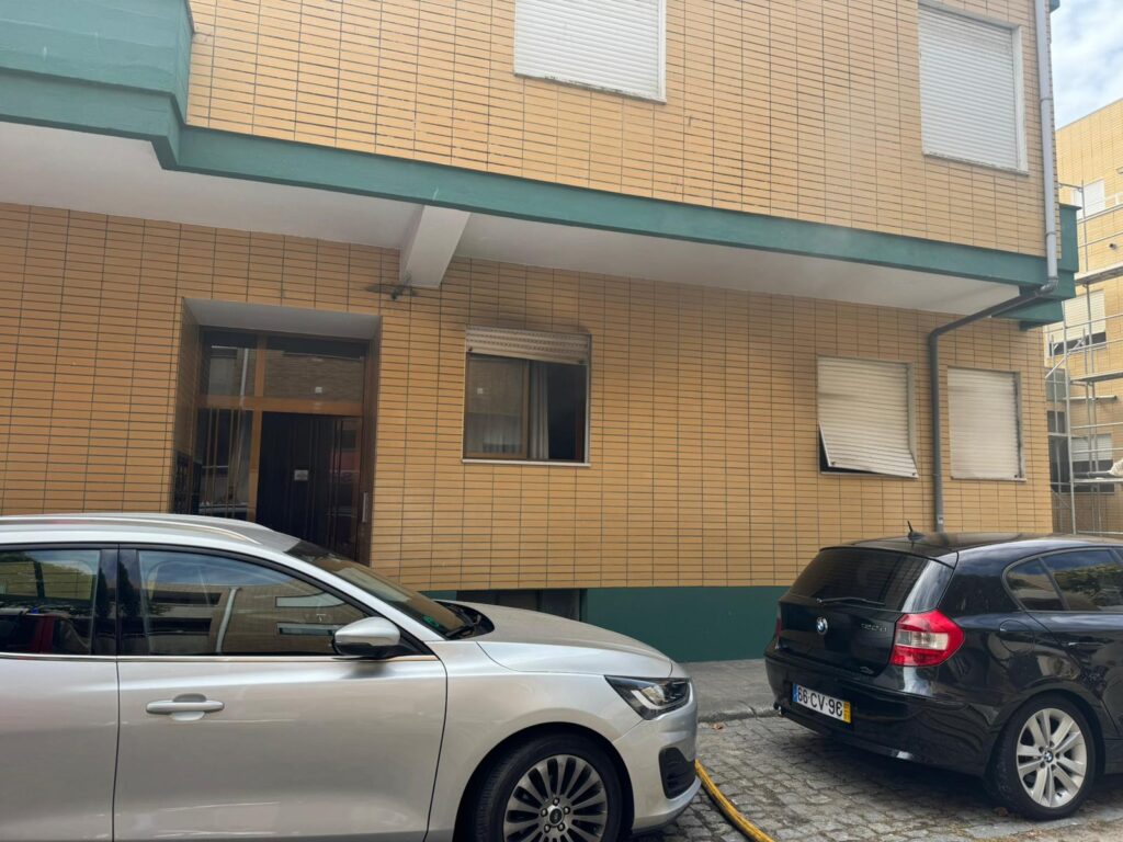 Incêndio em apartamento desaloja família em esposende 6 Incêndio em apartamento desaloja família em esposende