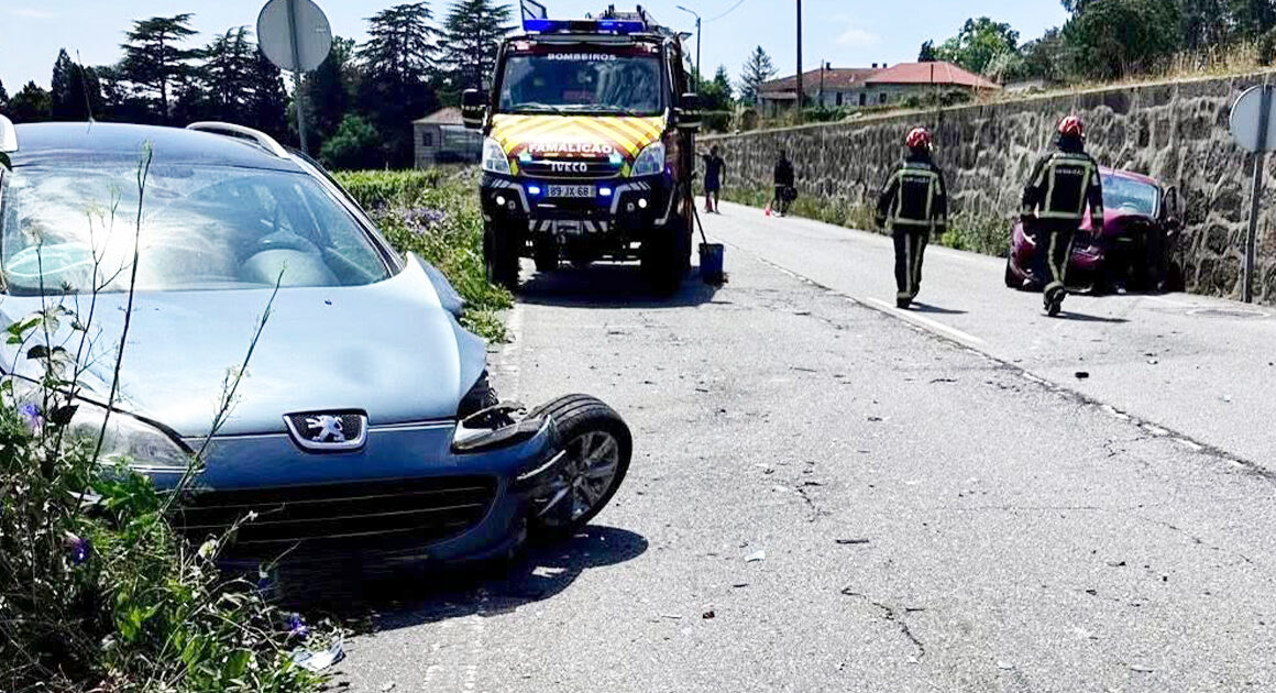 Três feridos após colisão em famalicão
