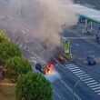 Carro destruído pelas chamas em braga