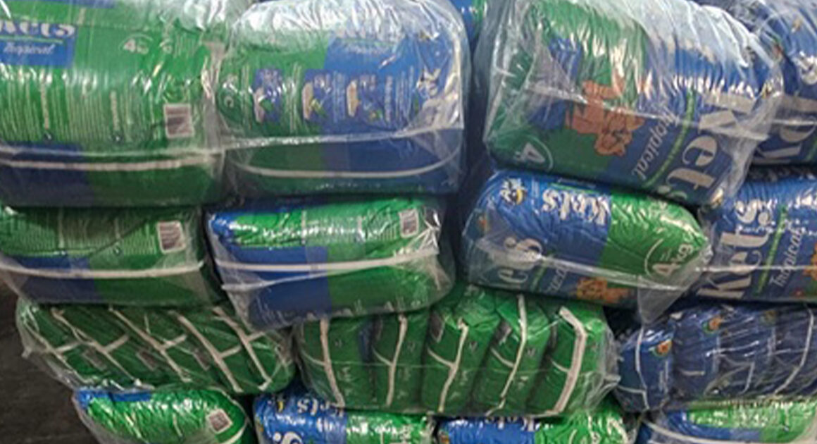 Empresa do norte queria importar 25 toneladas de areia de gato. Pj descobriu 200kg de cocaína escondida