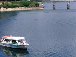 Passear de barco no gerês por seis euros