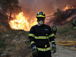 Mais de 2. 700 operacionais combatem 9 fogos de grande dimensão de norte a sul do país