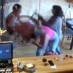 Vídeo mostra violento ataque de jovem em restaurante no gerês