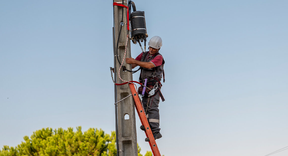 Empresa de braga leva fibra ótica a 8. 700 casas em trás-os-montes