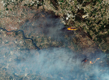 Chamas dos incêndios no norte são visíveis a partir do espaço