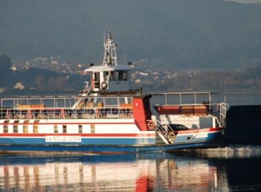 Oposição acusa autarca de caminha de contradição no caso do ‘ferry' parado desde 2020