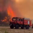 Dez meios aéreos combatem incêndio no lindoso e duas aldeias na linha de fogo: "está muito complicado"