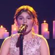 Lara tem 12 anos, é de barcelos e está na final do the voice kids