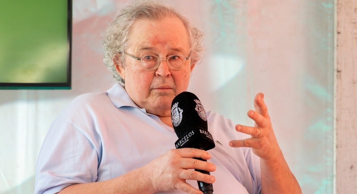 Miguel esteves cardoso: "se nunca foi a barcelos, não vá a um domingo. A não ser que goste de chorar"