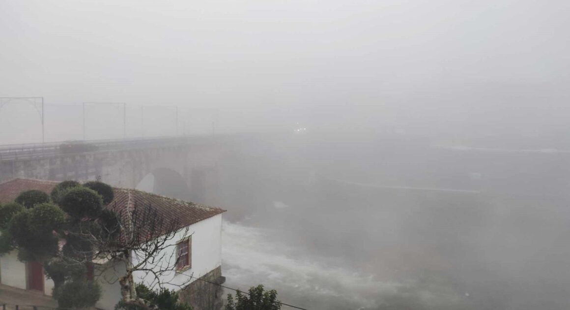 Manhã nublada, dias mais frescos e possibilidade de chuviscos no minho