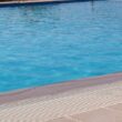 Dois turistas encontrados mortos em piscina