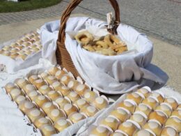 Comer roscas e papudos em monção