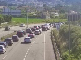 Três feridos após colisão com cinco carros na variante de barcelos