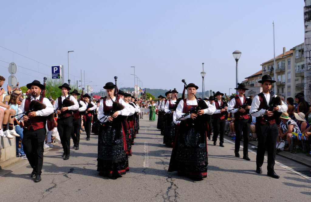 Viana: o cortejo histórico da romaria d'agonia em 56 fotografias 11 Viana: o cortejo histórico da romaria d'agonia em 56 fotografias