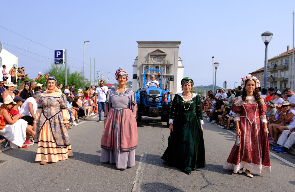 Viana: o cortejo histórico da romaria d'agonia em 56 fotografias 12 Viana: o cortejo histórico da romaria d'agonia em 56 fotografias