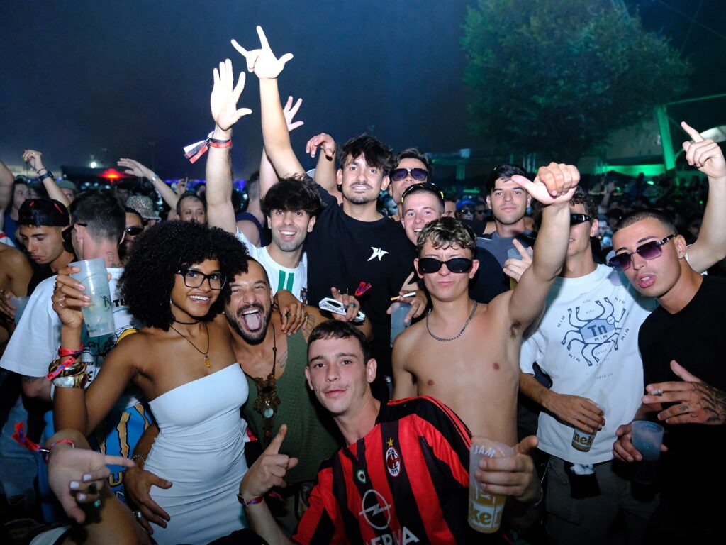 Foi assim a primeira noite do neopop em viana 16 Foi assim a primeira noite do neopop em viana