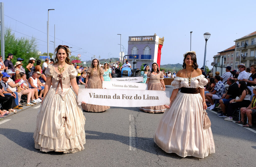 Viana: o cortejo histórico da romaria d'agonia em 56 fotografias 13 Viana: o cortejo histórico da romaria d'agonia em 56 fotografias