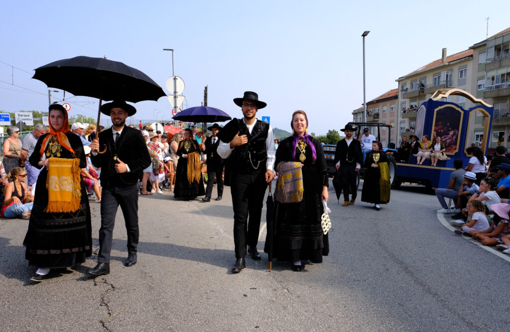 Viana: o cortejo histórico da romaria d'agonia em 56 fotografias 15 Viana: o cortejo histórico da romaria d'agonia em 56 fotografias