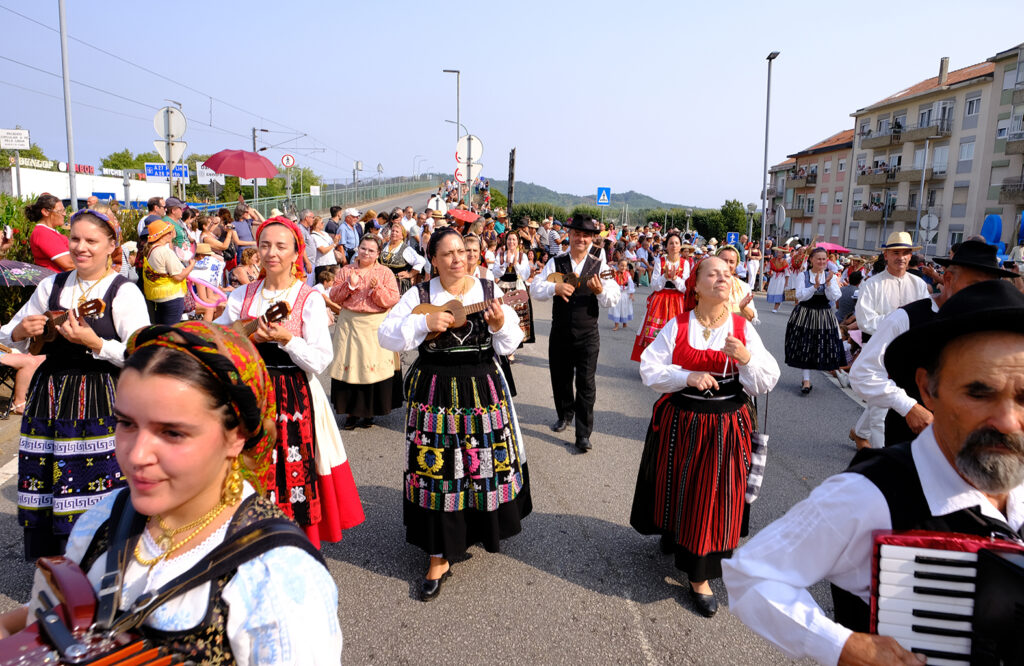Viana: o cortejo histórico da romaria d'agonia em 56 fotografias 18 Viana: o cortejo histórico da romaria d'agonia em 56 fotografias