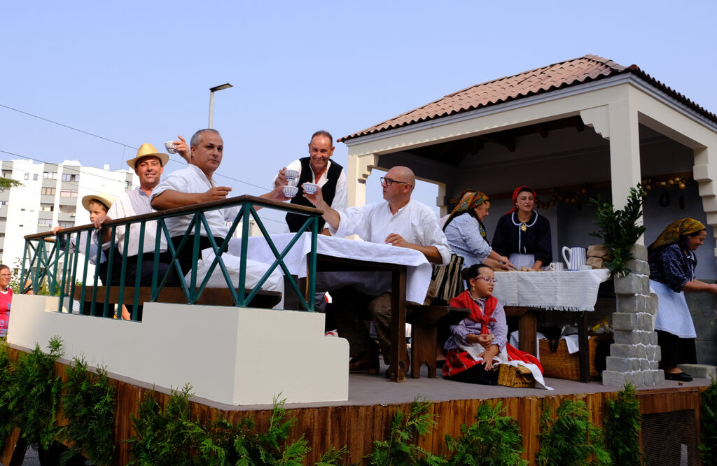 Viana: o cortejo histórico da romaria d'agonia em 56 fotografias 27 Viana: o cortejo histórico da romaria d'agonia em 56 fotografias