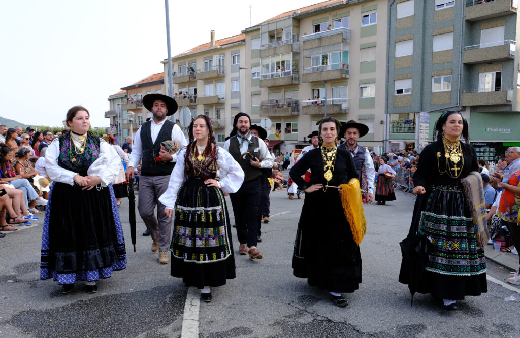 Viana: o cortejo histórico da romaria d'agonia em 56 fotografias 29 Viana: o cortejo histórico da romaria d'agonia em 56 fotografias