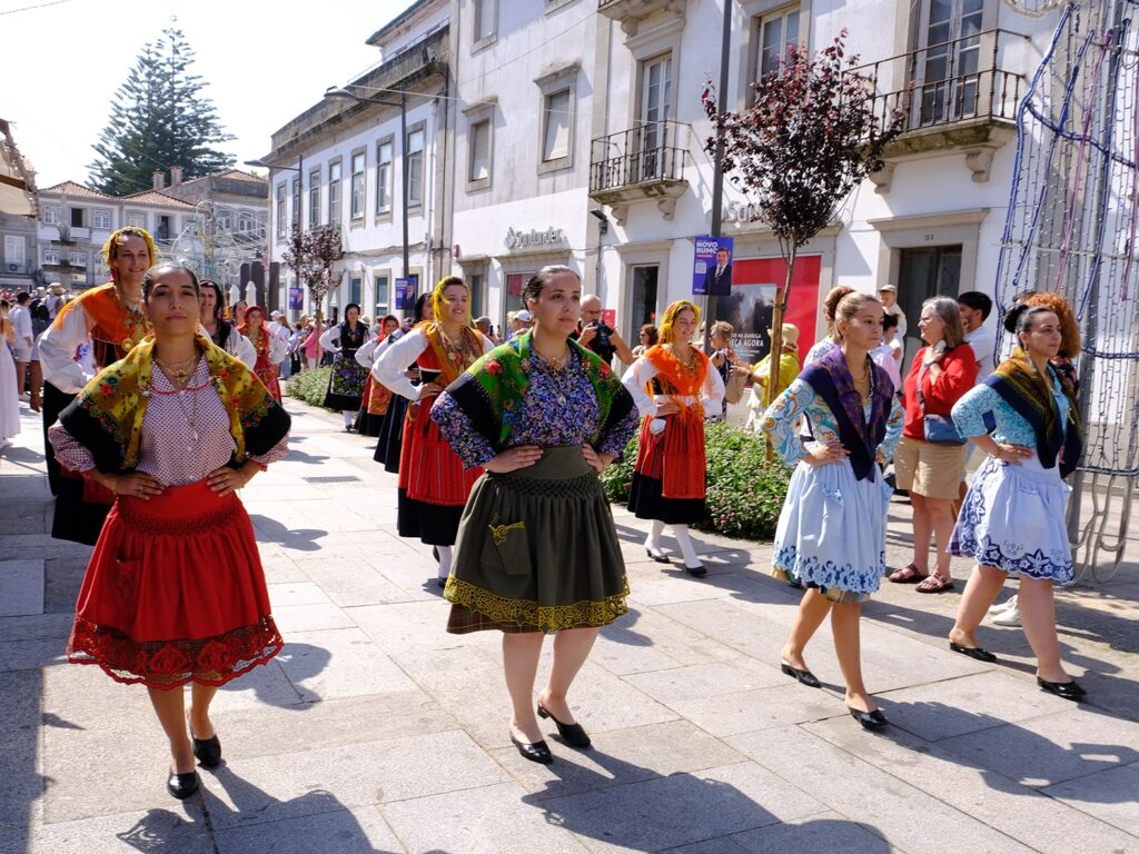 Viana: assim foi o desfile da mordomia na romaria d'agonia 31 Viana: assim foi o desfile da mordomia na romaria d'agonia