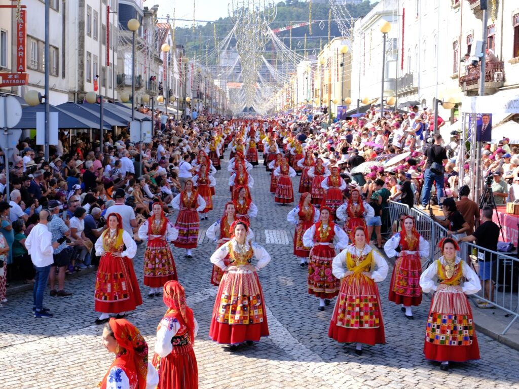 Viana: assim foi o desfile da mordomia na romaria d'agonia 20 Viana: assim foi o desfile da mordomia na romaria d'agonia