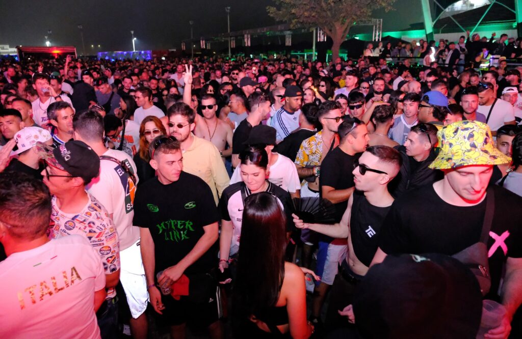 Foi assim a primeira noite do neopop em viana 32 Foi assim a primeira noite do neopop em viana