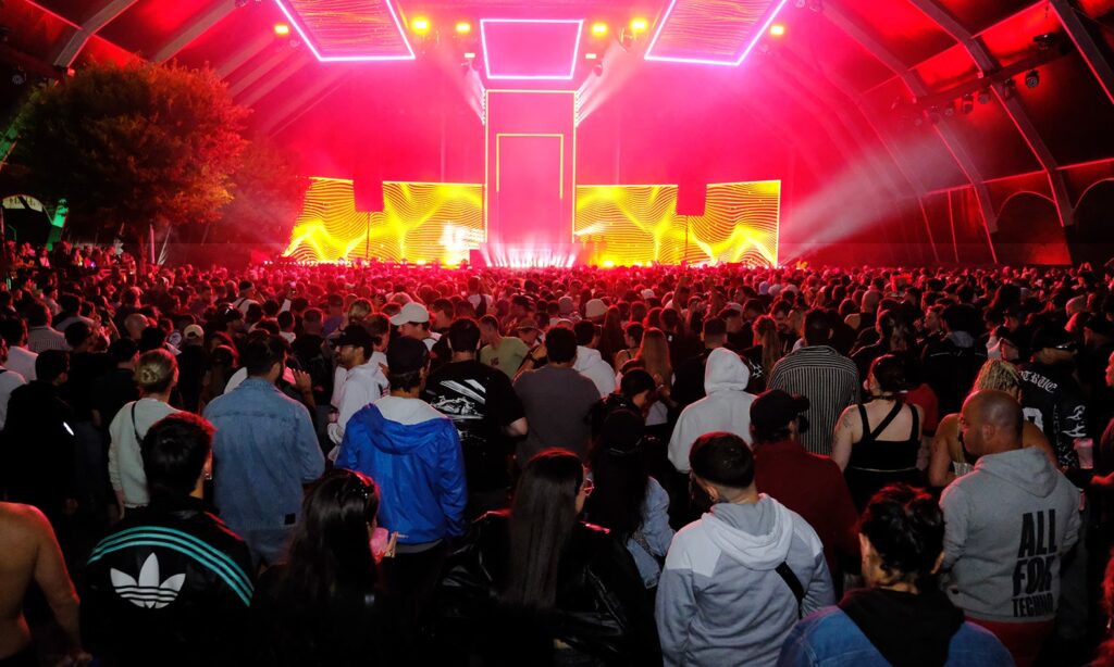 Foi assim a primeira noite do neopop em viana 33 Foi assim a primeira noite do neopop em viana