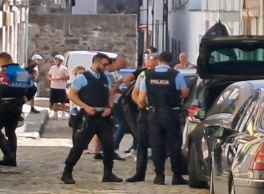 Viana: estacionamento na romaria d'agonia acaba em ameaças. Suspeito tinha réplica de arma