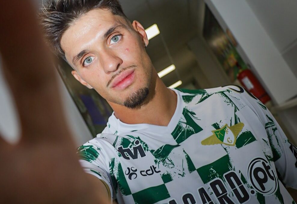 Dinis pinto renova com o moreirense até 2027