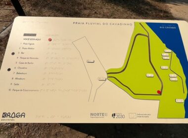 Praias de braga com fraldários para adultos e informações em braille