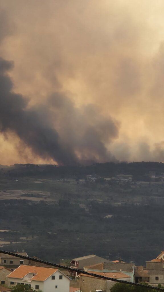 Incêndio que começou há vários dias em espanha está a preocupar montalegre e chaves